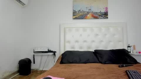 rouse_sexy_hotxx77 online show from 28, 5, 2026