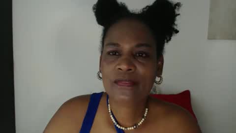 luxa online show from 25, 5, 2026