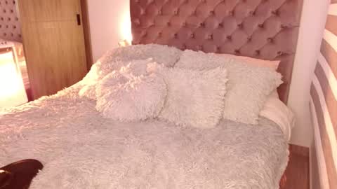 Rouss marie henao  online show from 30, 9, 2025