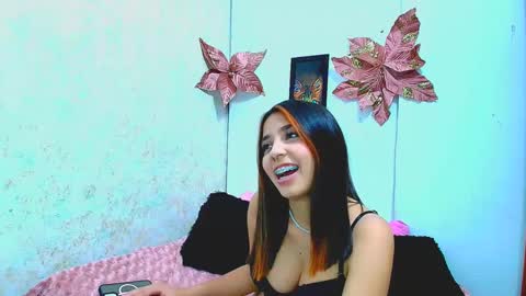 rousse_violet online show from 3, 2, 2025