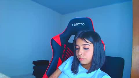 rousse_violet online show from 10, 11, 2025