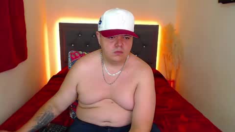 rowan_x77 online show from 29, 4, 2026