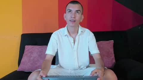 Rowan online show from 10, 9, 2025