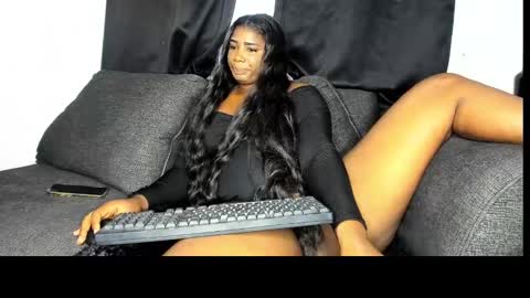 Snapshot of rox_777 chatting on 12, 11, 2025 rox online show from 12, 11, 2025