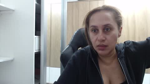 Roxana online show from 15, 1, 2025