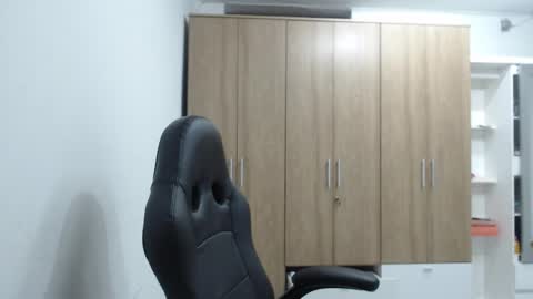 Roxana online show from 3, 6, 2026