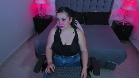 roxanebrown online show from 28, 3, 2026