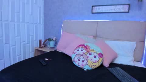 Snapshot of roxanebrown chatting on 13, 7, 2026 roxanebrown online show from 13, 7, 2026