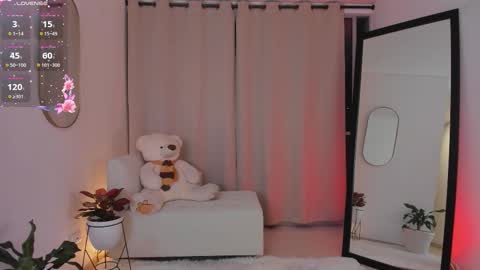  R O X I E  online show from 17, 11, 2025