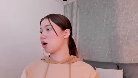 Roxie  online show from 30, 12, 2024