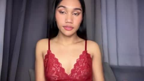 roxiethogersen online show from 3, 8, 2026
