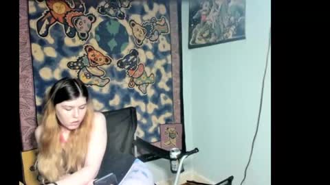 roxihazeleyes online show from 2, 7, 2026