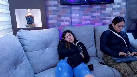 roxxie_fox online show from 4, 6, 2026