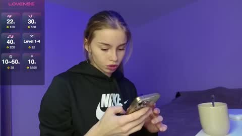 Snapshot of roxxxie_reid chatting on 25, 2, 2025 Roxieex ABBY online show from 25, 2, 2025