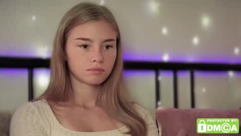 Snapshot of roxxxie_reid chatting on 24, 10, 2025 Roxieex ABBY online show from 24, 10, 2025