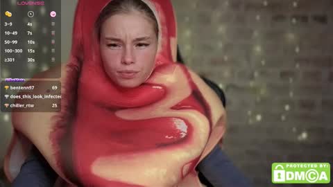 Snapshot of roxxxie_reid chatting on 5, 11, 2025 Roxieex ABBY online show from 5, 11, 2025