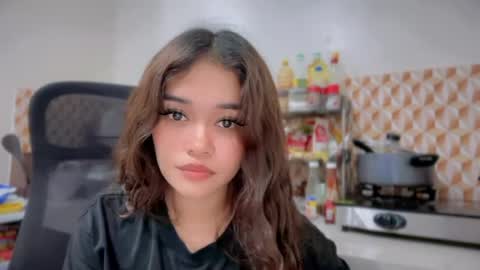 Snapshot of roxxy_blossom chatting on 1, 7, 2026 roxxy_blossom online show from 1, 7, 2026