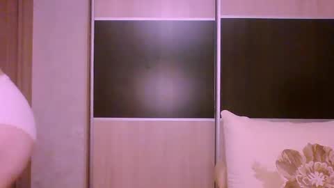 Snapshot of roxxywharton chatting on 4, 6, 2026 Roxxy Wharton online show from 4, 6, 2026