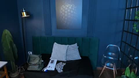 Roxy hell online show from 14, 1, 2026