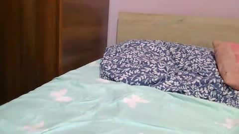 Snapshot of roxy_secrets chatting on 14, 1, 2025 roxy secrets online show from 14, 1, 2025