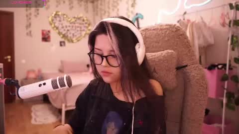 Snapshot of roxysuh chatting on 29, 6, 2026 roxysuh online show from 29, 6, 2026