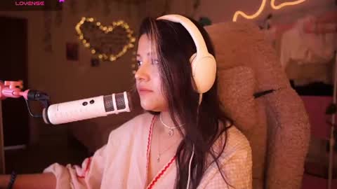 Snapshot of roxysuh chatting on 13, 7, 2026 roxysuh online show from 13, 7, 2026