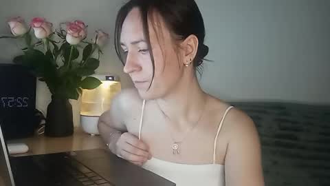 Snapshot of royalnectar chatting on 8, 6, 2026 royalnectar online show from 8, 6, 2026