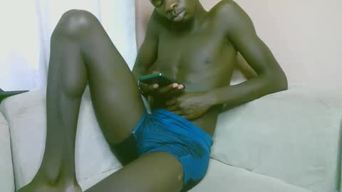 Snapshot of royalty254 chatting on 4, 5, 2026 royalty254 online show from 4, 5, 2026
