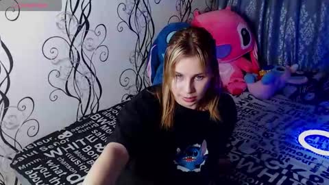 angela online show from 25, 9, 2025