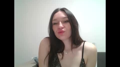 Snapshot of roza05x chatting on 6, 3, 2026 Roza05x online show from 6, 3, 2026