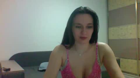 Snapshot of roza05x chatting on 7, 4, 2026 Roza05x online show from 7, 4, 2026