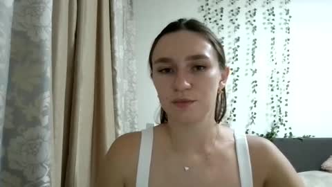 Roza05x online show from 6, 8, 2026