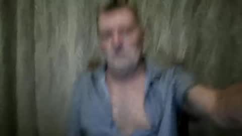 Snapshot of rsl1963 chatting on 25, 10, 2025 rsl1963 online show from 25, 10, 2025