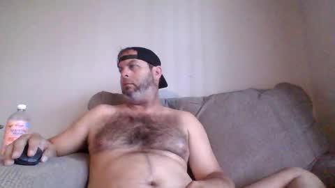 Snapshot of rubbingoneout714 chatting on 1, 5, 2026 rubbingoneout714 online show from 1, 5, 2026