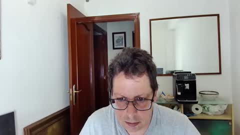 Snapshot of ruben433928 chatting on 7, 6, 2026 Ruben online show from 7, 6, 2026