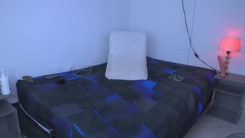 rubi rouss  instagran and X or tw  FAV VIBES11  9 33  101 moan and explode my balls online show from 14, 9, 2025