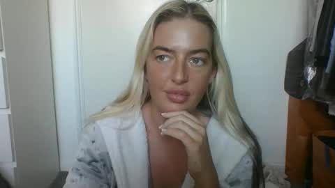 Snapshot of rubyredxxxoxxx chatting on 2, 1, 2025 rubyredxxxoxxx online show from 2, 1, 2025