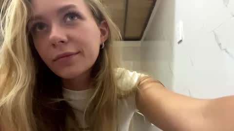 Snapshot of rudygartenmayer chatting on 2, 7, 2026 KaY online show from 2, 7, 2026