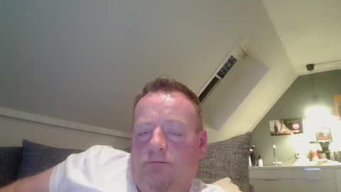 Snapshot of runepetter chatting on 21, 12, 2024 bignorwegian online show from 21, 12, 2024