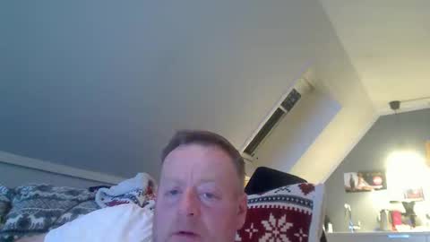 Snapshot of runepetter chatting on 17, 2, 2025 bignorwegian online show from 17, 2, 2025