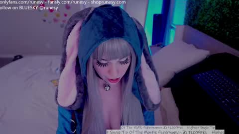 Snapshot of runesy chatting on 22, 2, 2025 Lady online show from 22, 2, 2025