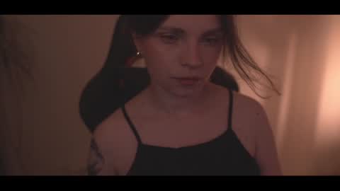 Snapshot of running_with_the_wolves chatting on 19, 6, 2026 Elena online show from 19, 6, 2026