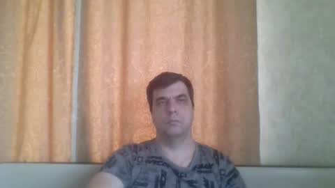 Snapshot of rusqadisx chatting on 25, 11, 2025 rusqadisx online show from 25, 11, 2025