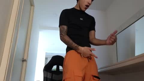  R U S S E L L  online show from 7, 4, 2026