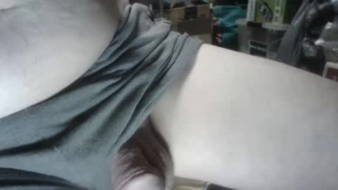 Snapshot of russtenail21 chatting on 17, 12, 2025 Russtenail21 online show from 17, 12, 2025