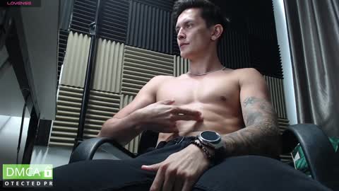 Snapshot of rustynf1tz chatting on 17, 1, 2025 MillionDollarGuy online show from 17, 1, 2025
