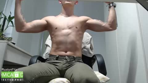 Snapshot of rustynf1tz chatting on 28, 2, 2025 MillionDollarGuy online show from 28, 2, 2025