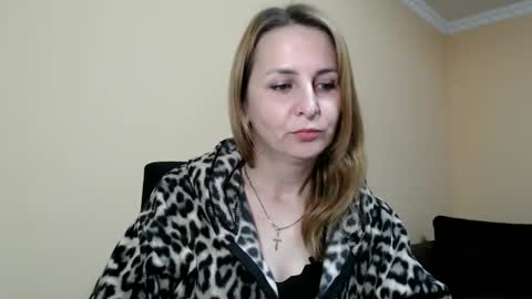 Snapshot of ruthpark chatting on 8, 10, 2025 Ruth online show from 8, 10, 2025