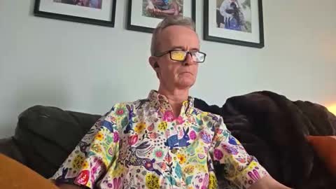 ruttingrabbit online show from 12, 11, 2025