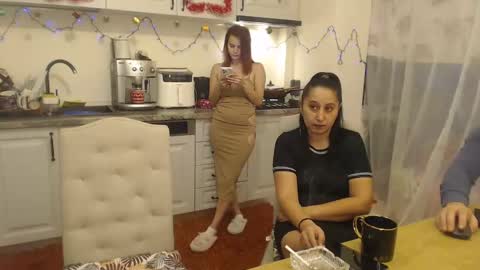 Snapshot of ruxandradanny chatting on 27, 1, 2025 ruxandradanny online show from 27, 1, 2025